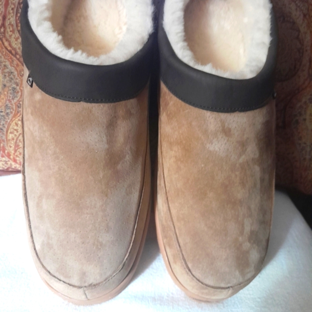 Lamo Men's Suede Fur-lined Slippers